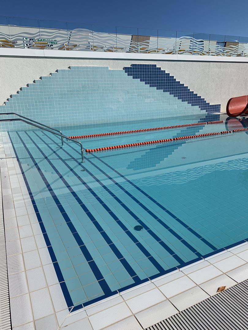 CAMPING-ADRIATIC-BY-VALAMAR-FUNTANA-HRVASKA-BAZENSKA-KERAMIKA-LOKAR-ZASTOPSTVA