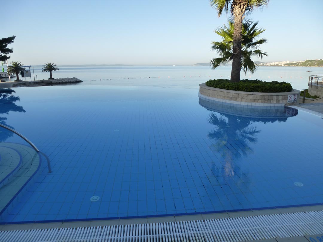 HOTEL-LAV-LE-MERIDIEN-SPLIT-HRVASKA-BAZENSKA-KERAMIKA-LOKAR-ZASTOPSTVA